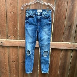 Free People Busted Knee Skinny Jeans Size 25